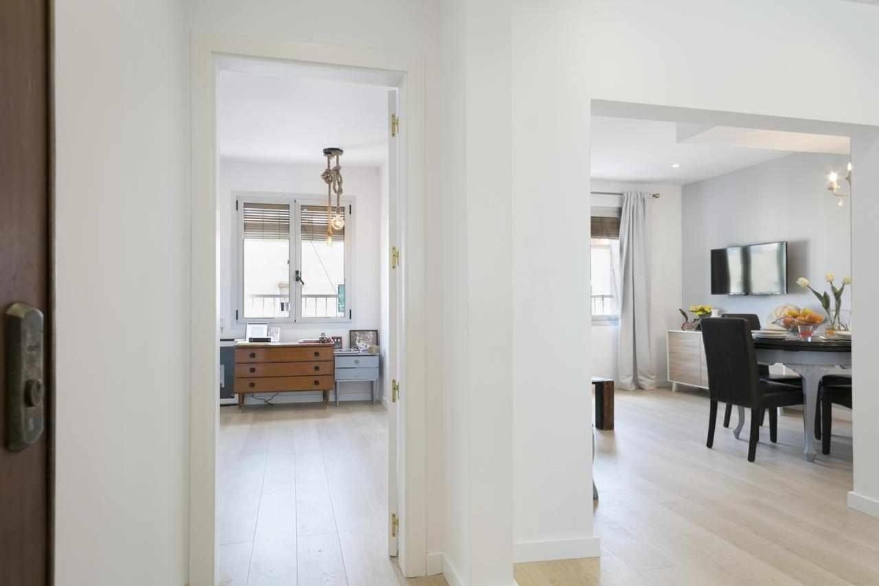 Apartment Leonor Barcelona Exteriör bild